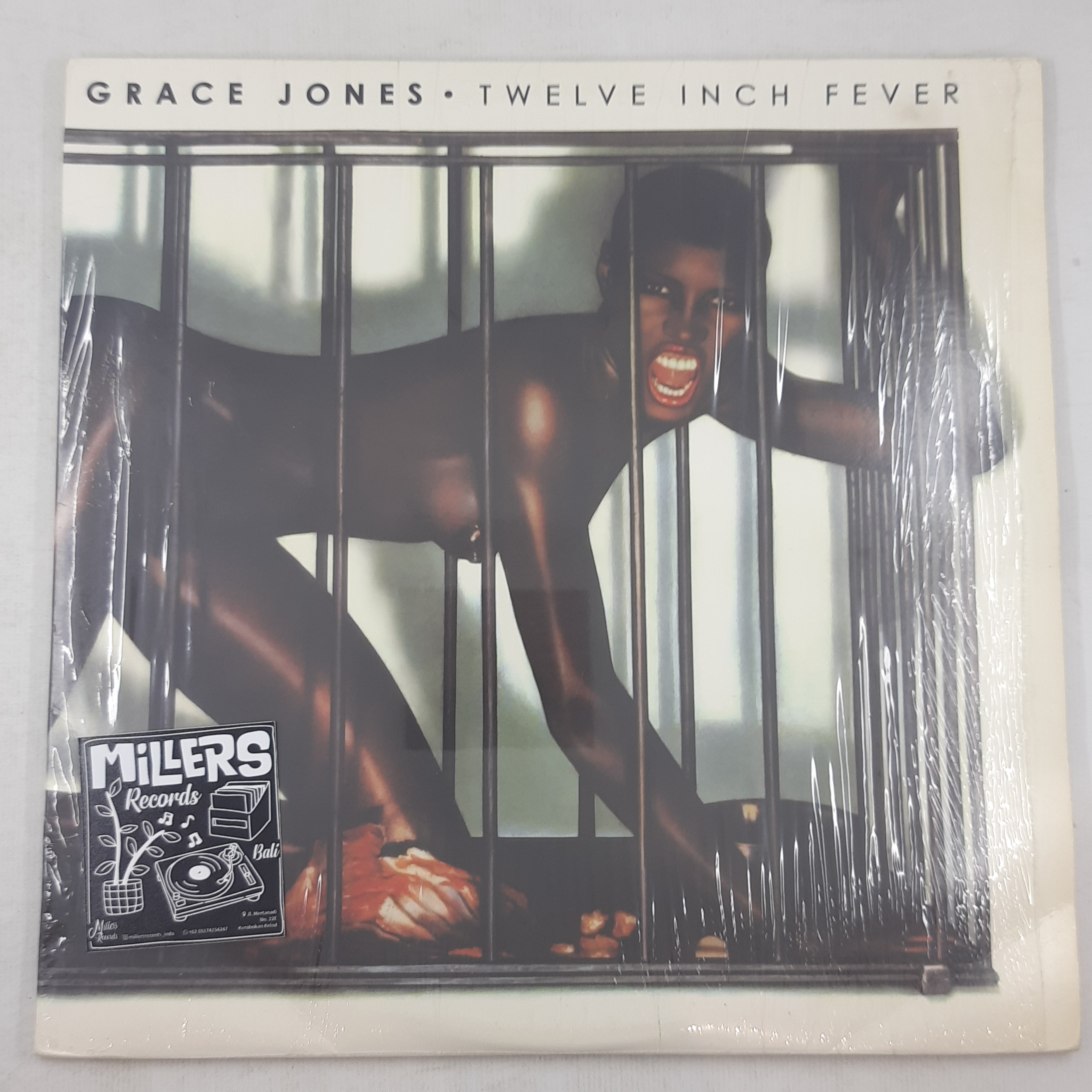 Grace Jones – Twelve Inch Fever (VINYL / USED)