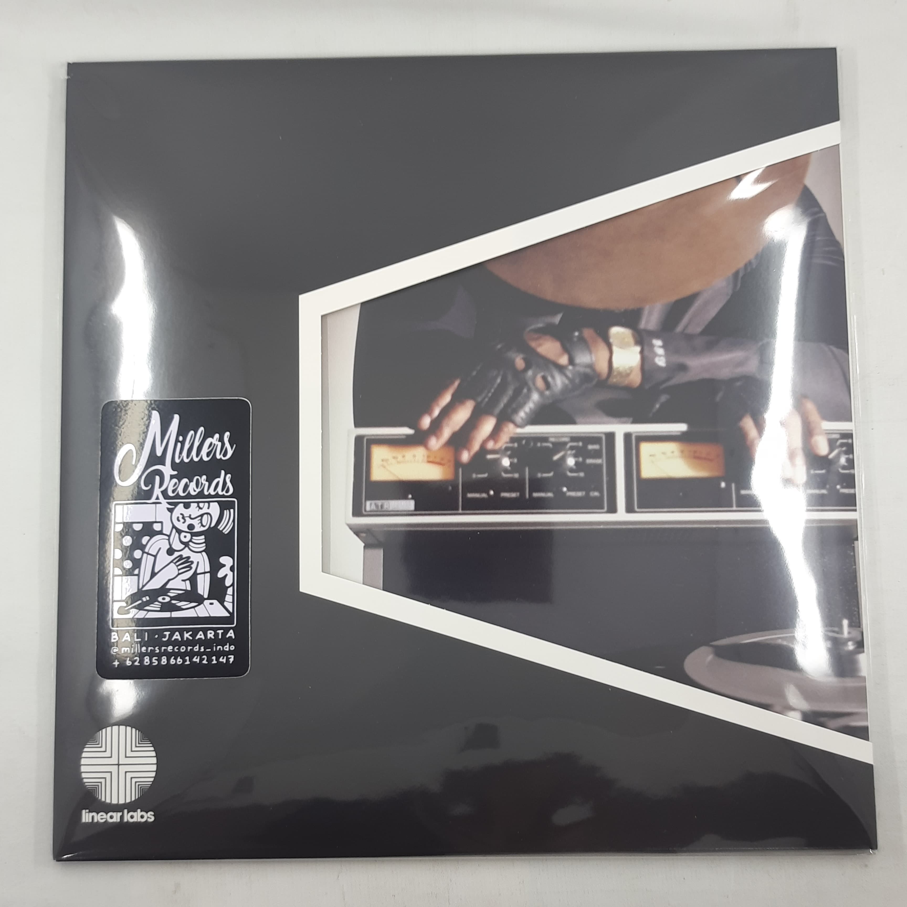 Adrian Younge – Linear Labs: São Paulo (VINYL / NEW SEALED)