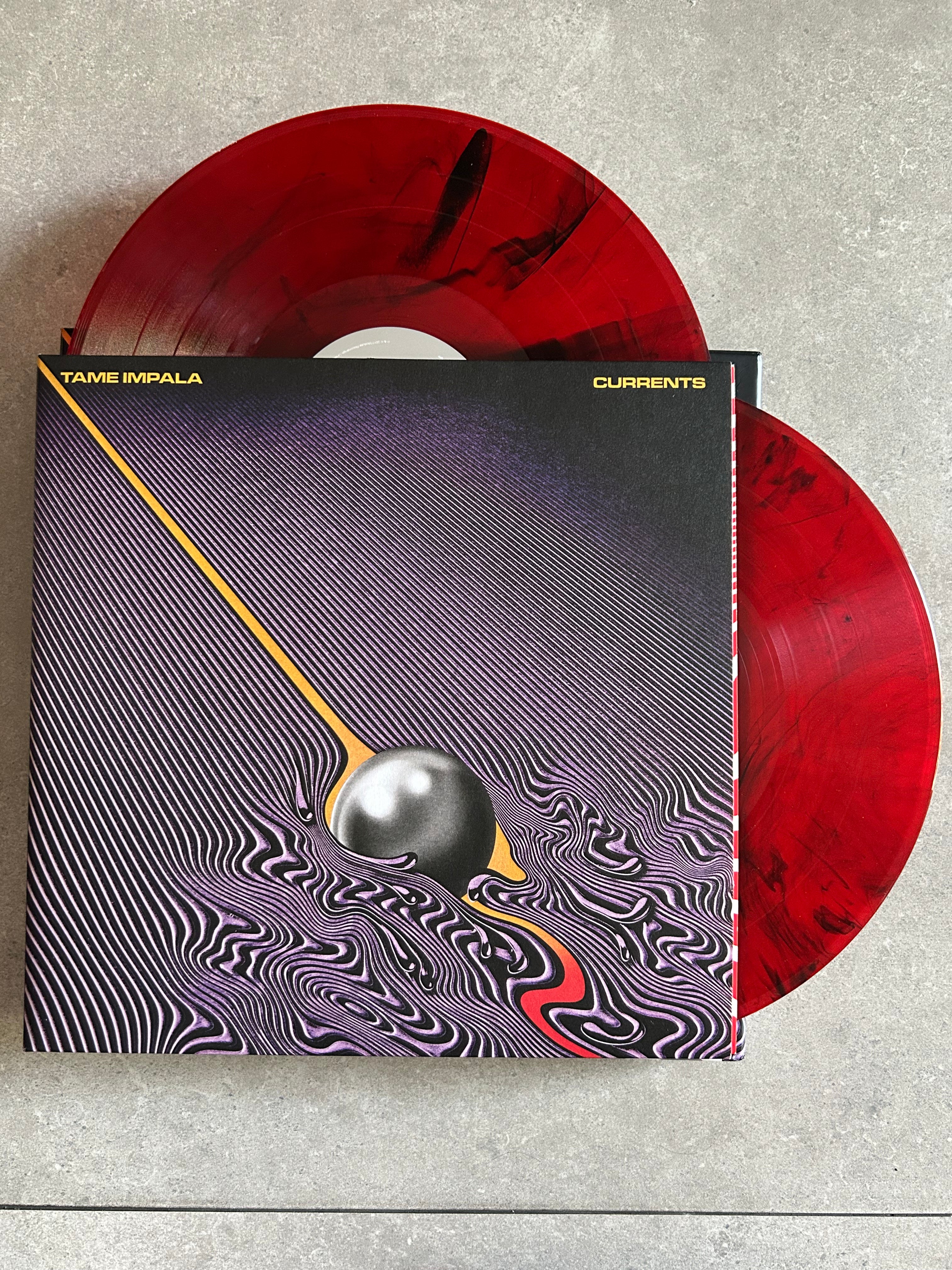 Tame Impala - Currents Collector Edition Boxset (VINYL / PIRINGAN HITAM)