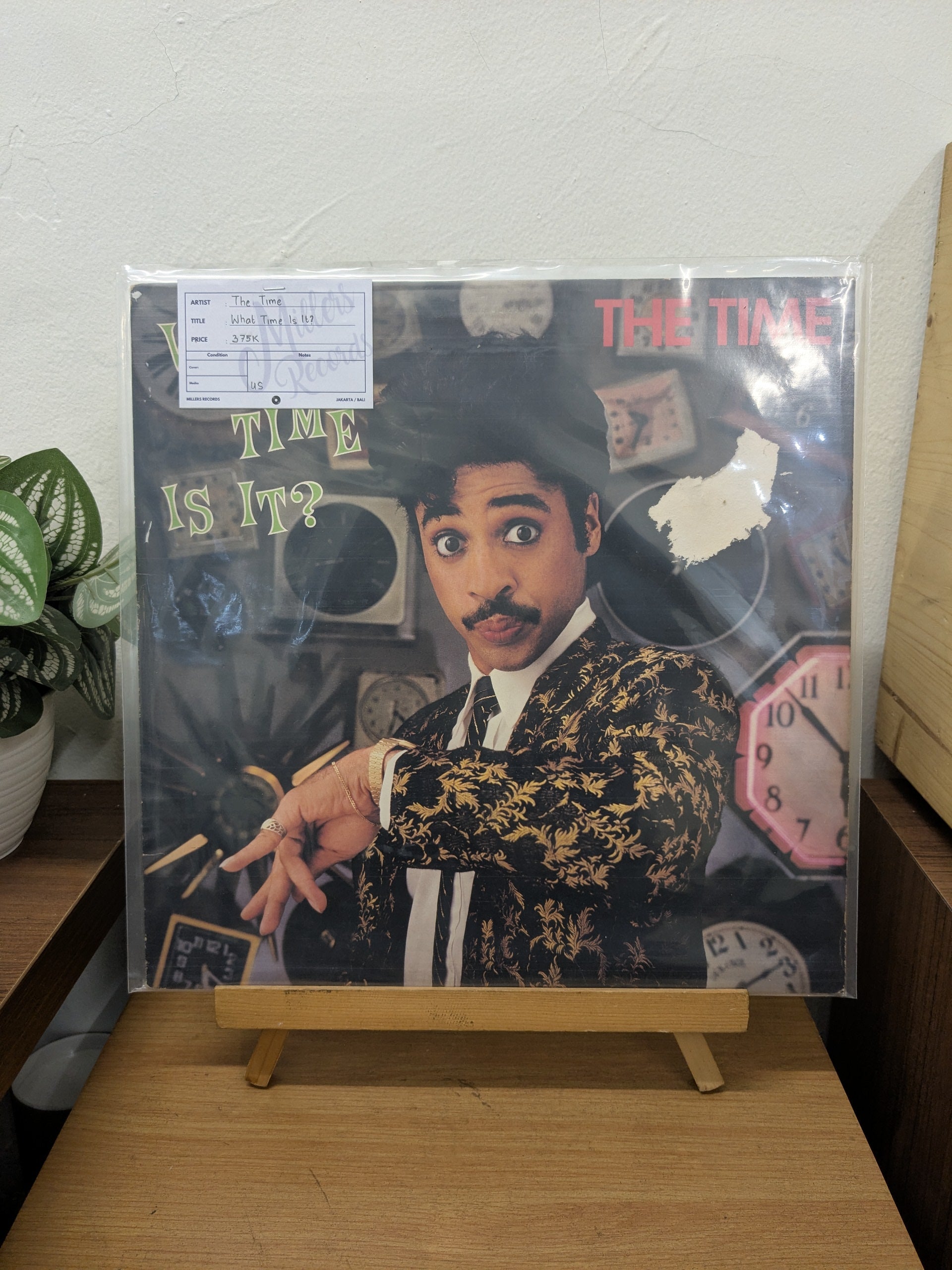 The Time – What Time Is It? ( VINYL / USED )