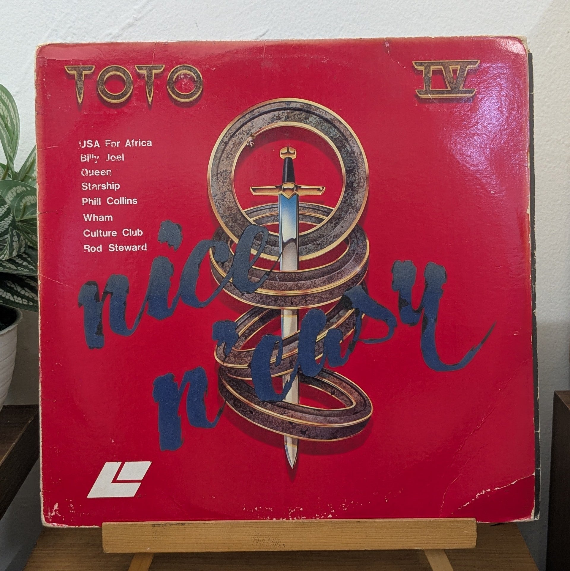 Toto – Toto IV / USED (VINYL / PIRINGAN HITAM)