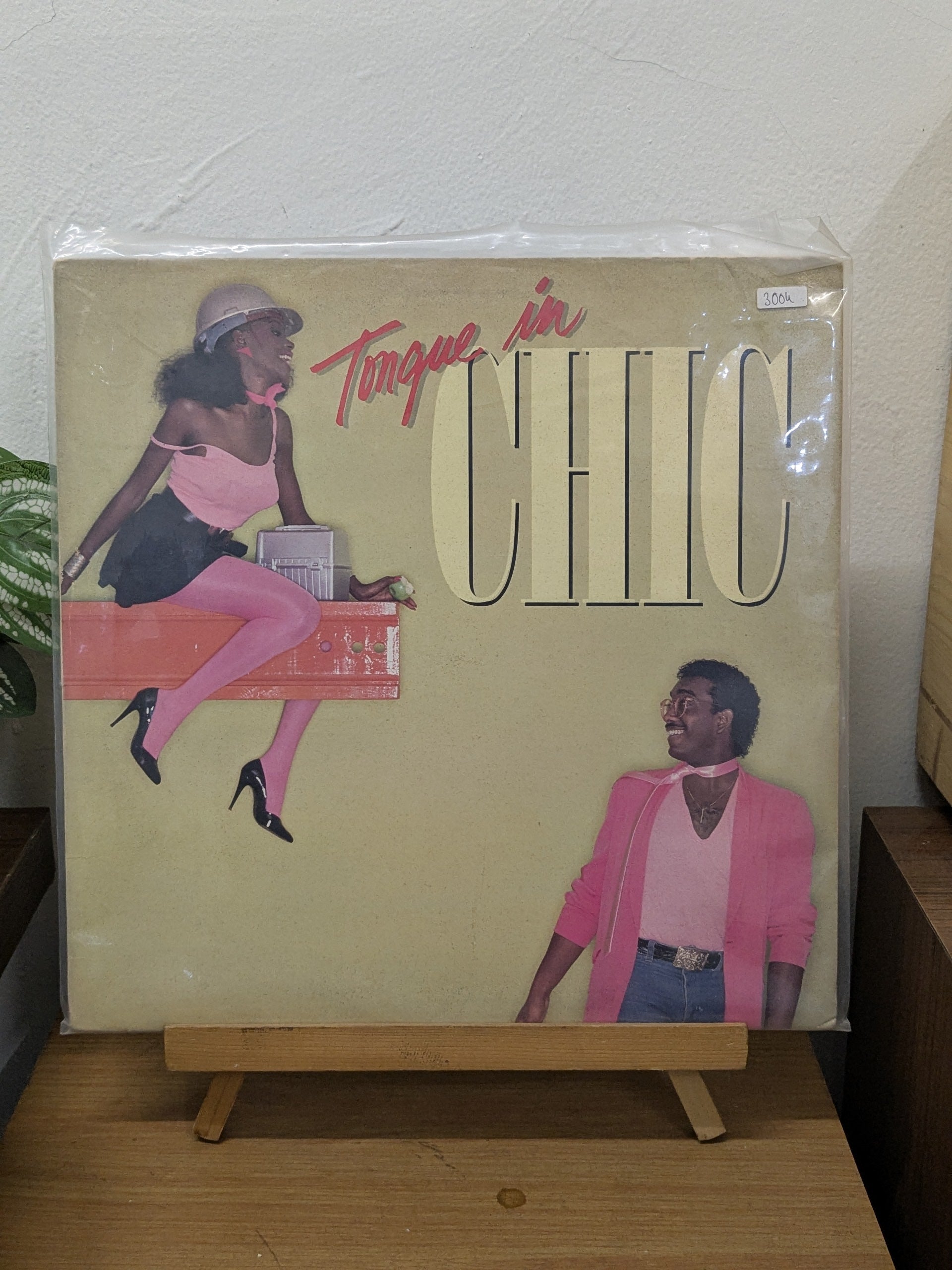 Chic – Tongue In Chic ( VINYL / USED )