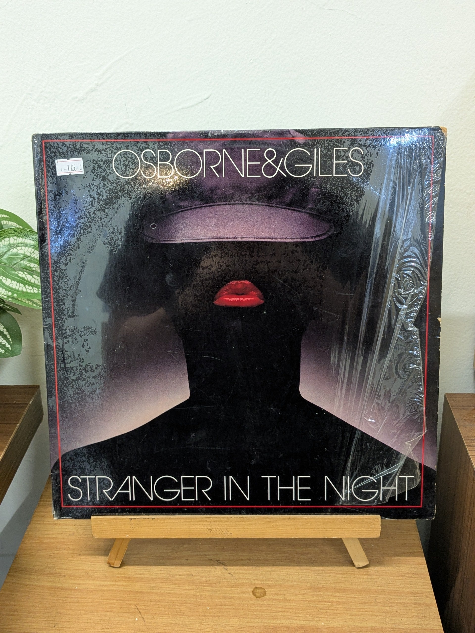 Osborne & Giles – Stranger In The Night ( VINYL / USED )