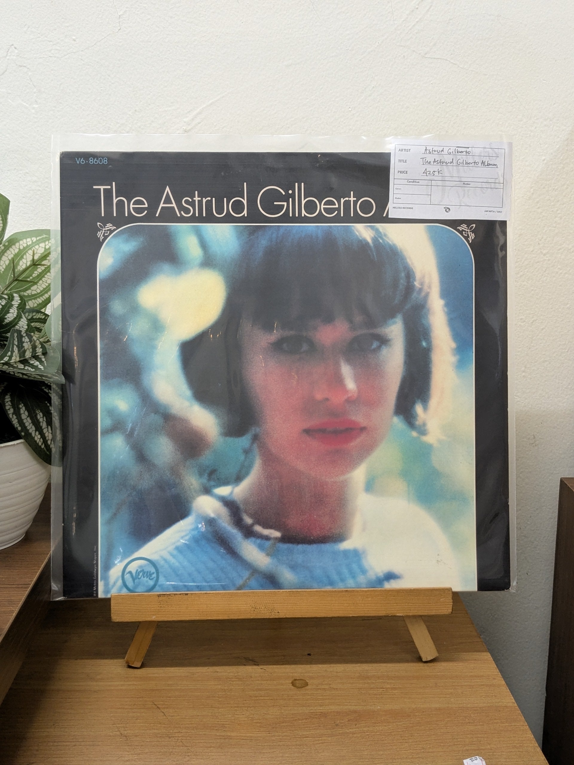 Astrud Gilberto – The Astrud Gilberto Album ( VINYL / USED )