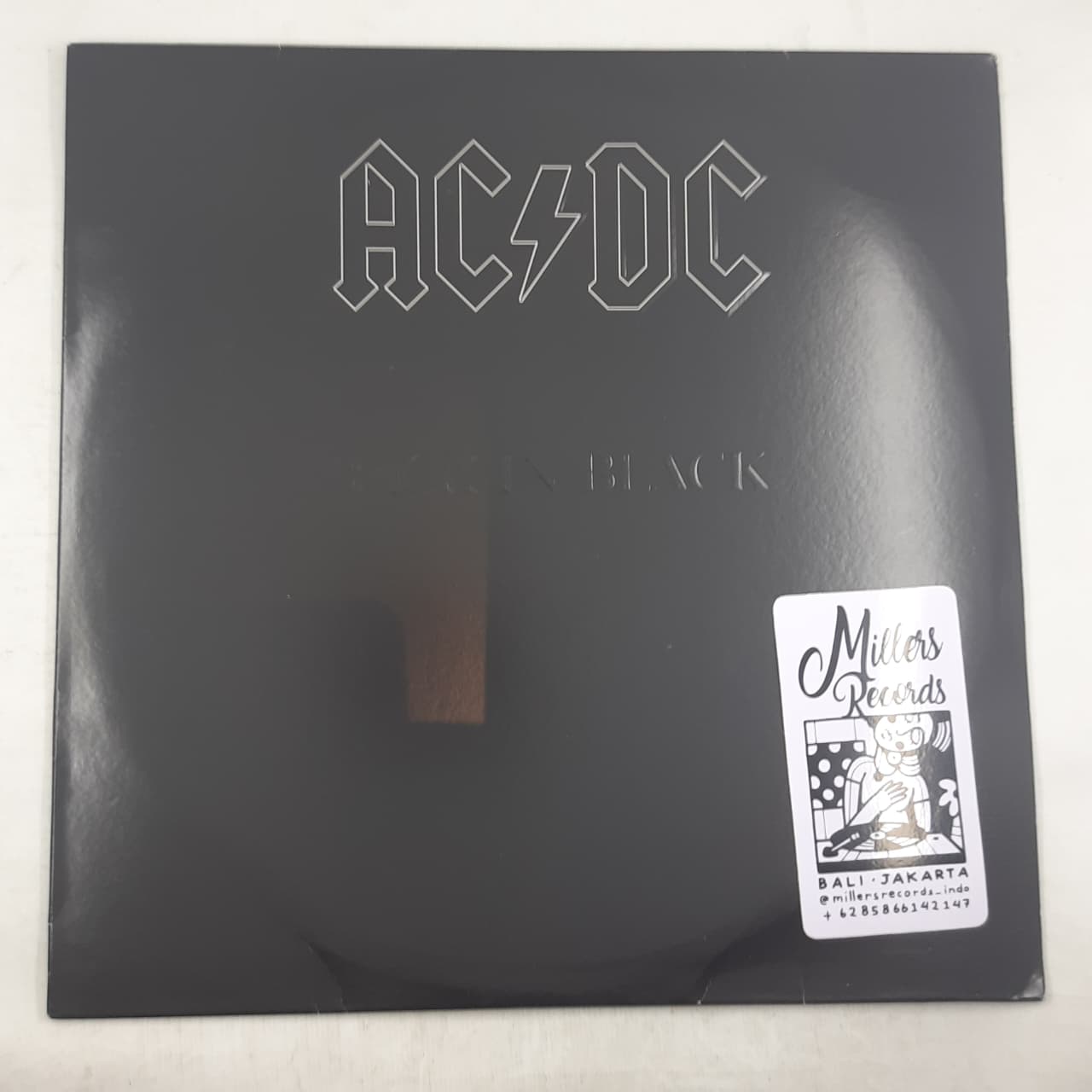 AC/DC – Back In Black (VINYL / USED)