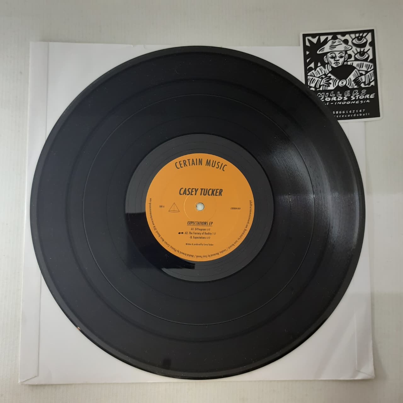 Casey Tucker – Expectations EP (VINYL / USED)