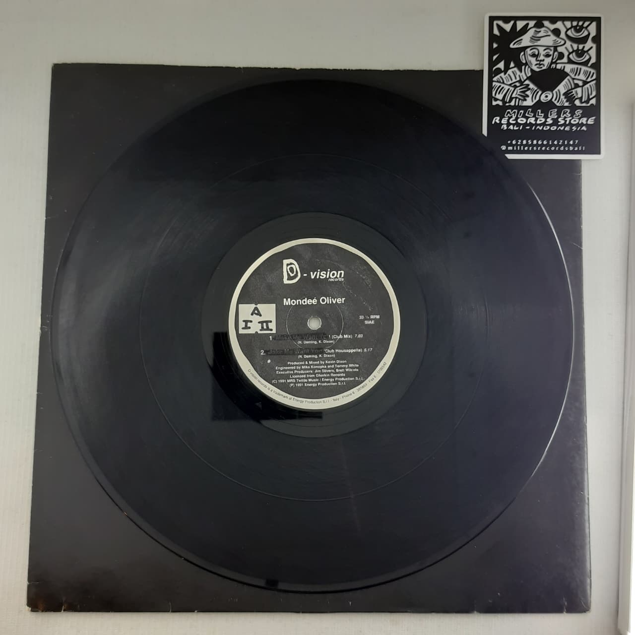 Mondeé Oliver – Make Me Want You (VINYL / USED)