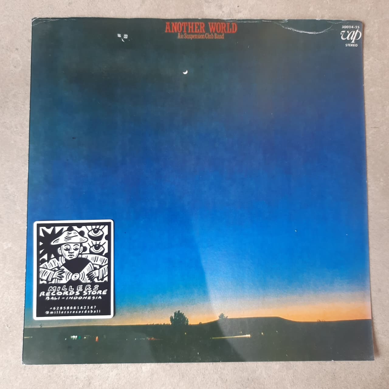 Air Suspension Club Band – Another World (VINYL / USED)