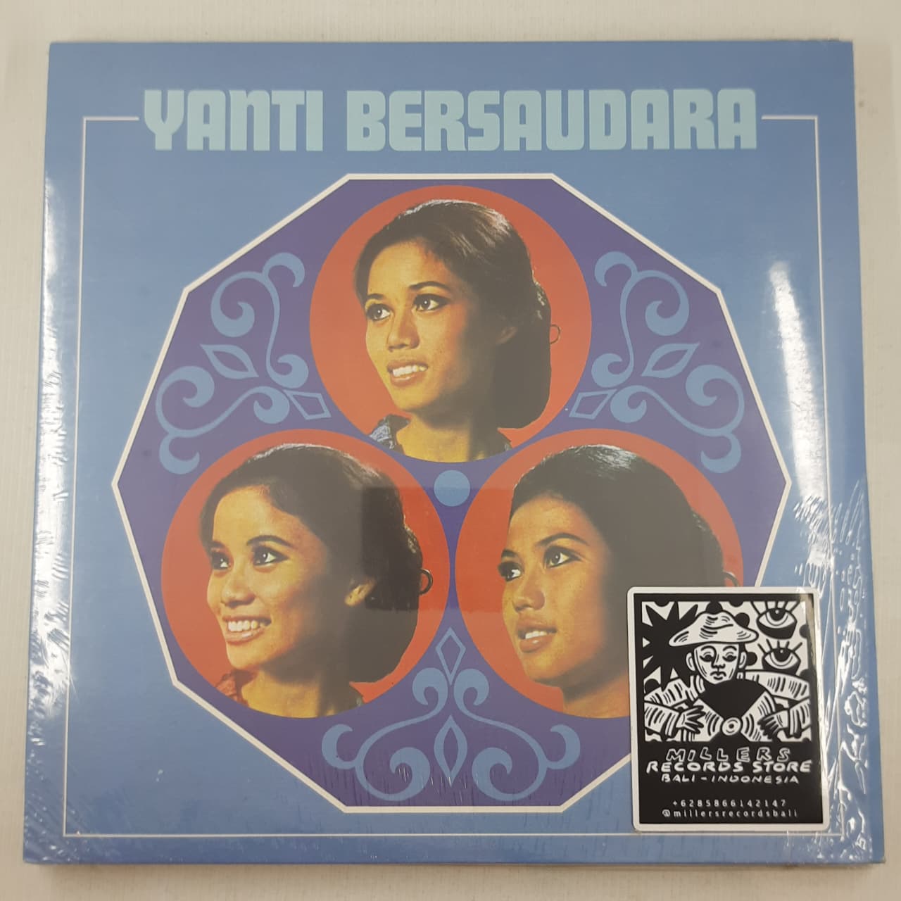 Yanti Bersaudara – Yanti Bersaudara (VINYL / NEW UNSEALED)