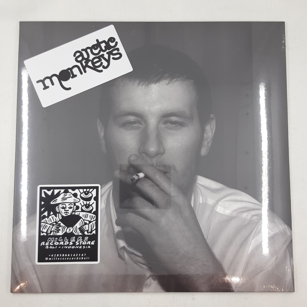 Arctic Monkeys – Whatever People Say I Am, That's What I'm Not (VINYL / NEW)