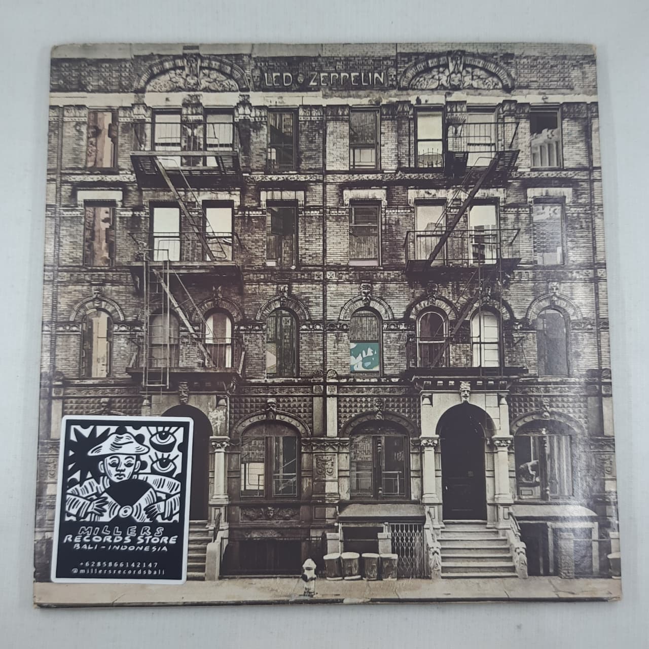 Led Zeppelin – Physical Graffiti (VINYL / USED)