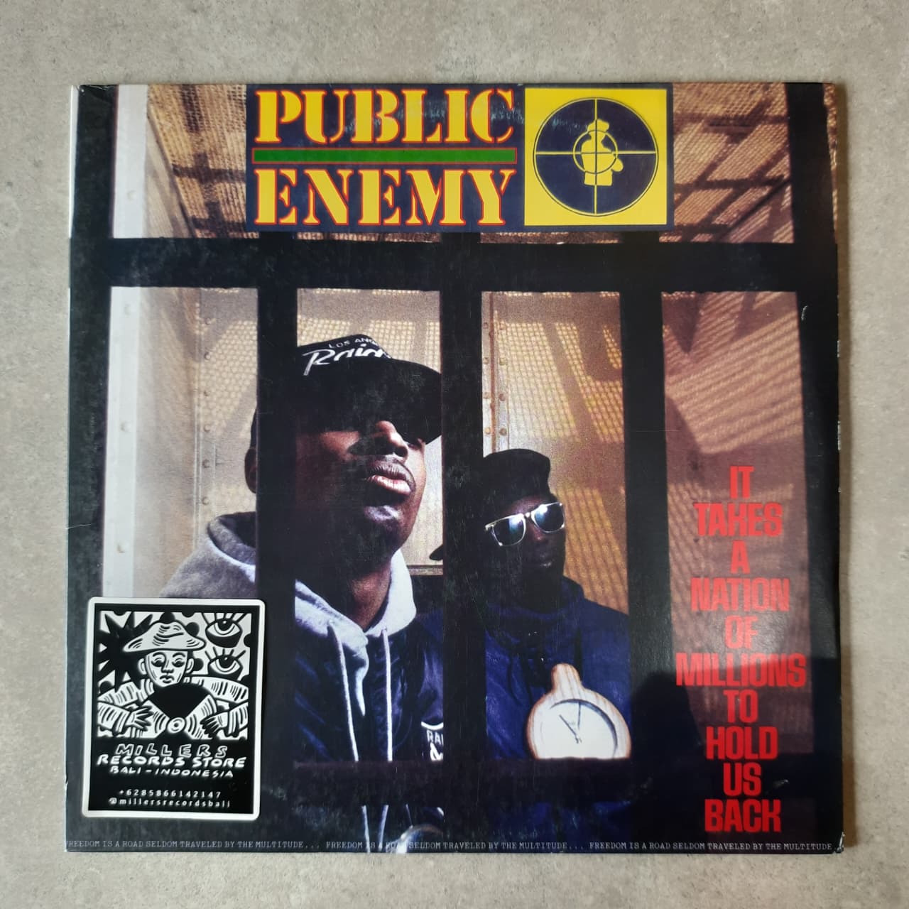 Public Enemy – It Takes A Nation Of Millions To Hold Us Back (VINYL / USED)