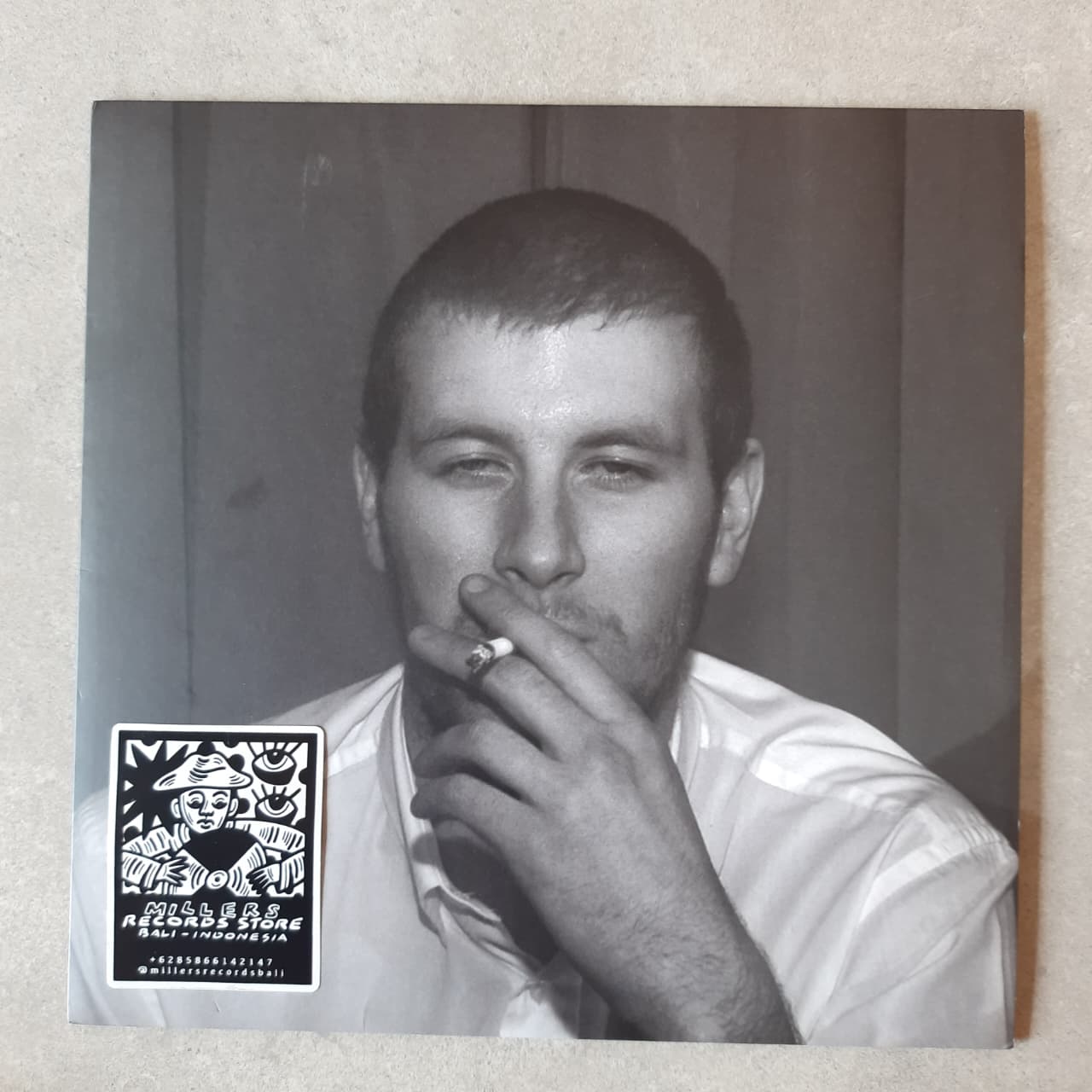 Arctic Monkeys – Whatever People Say I Am, That's What I'm Not (VINYL / USED)