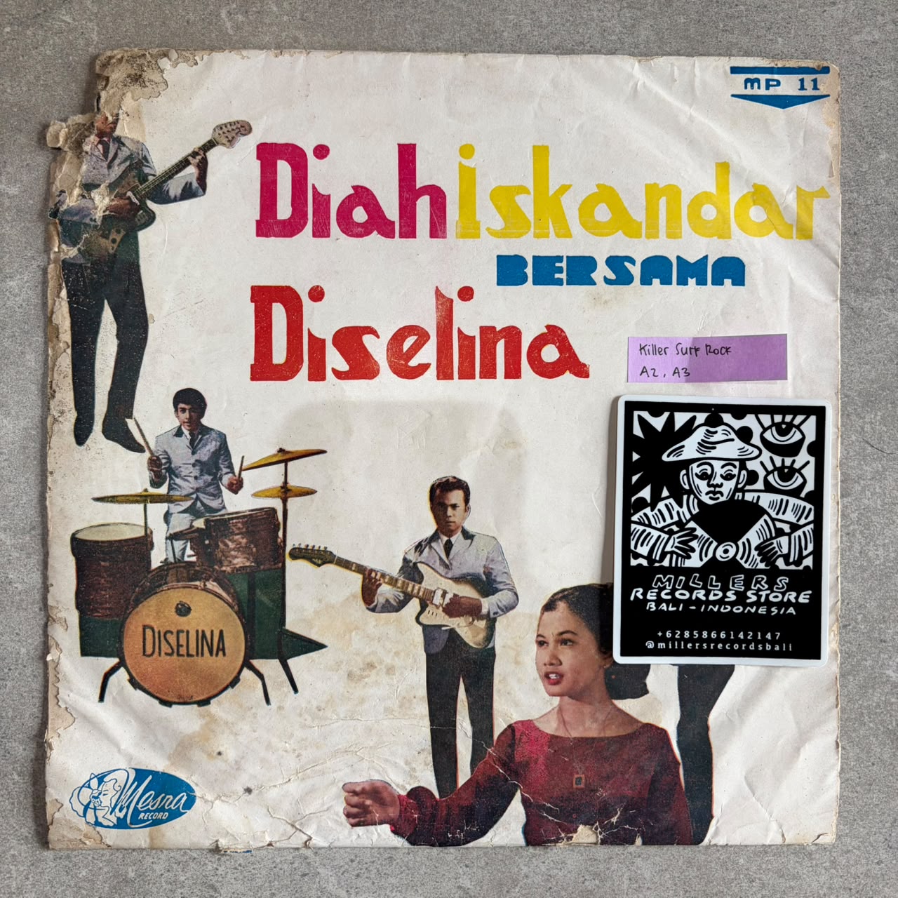 Diah Iskandar Bersama Diselina – Bila Sendja Mendatang (VINYL / USED)